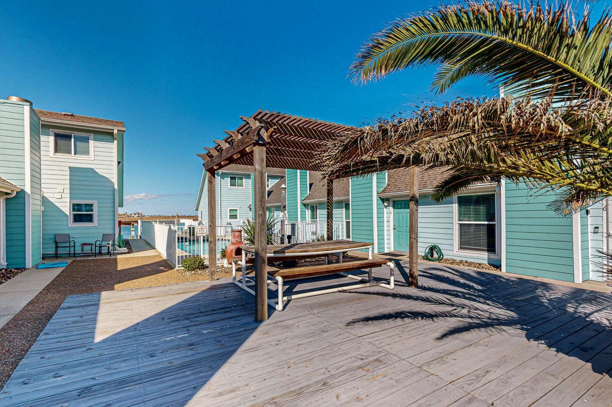 Leeward Cove Βίλα Κόρπους Κρίστι Εξωτερικό φωτογραφία